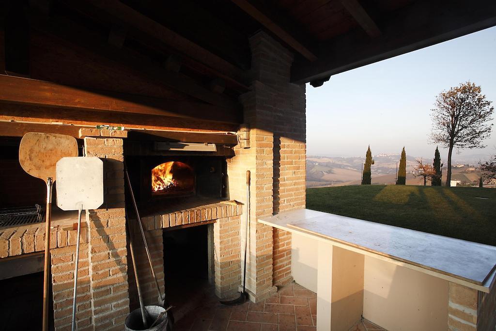 Agriturismo Fattoria Marchetti Montalto delle Marche Exterior photo