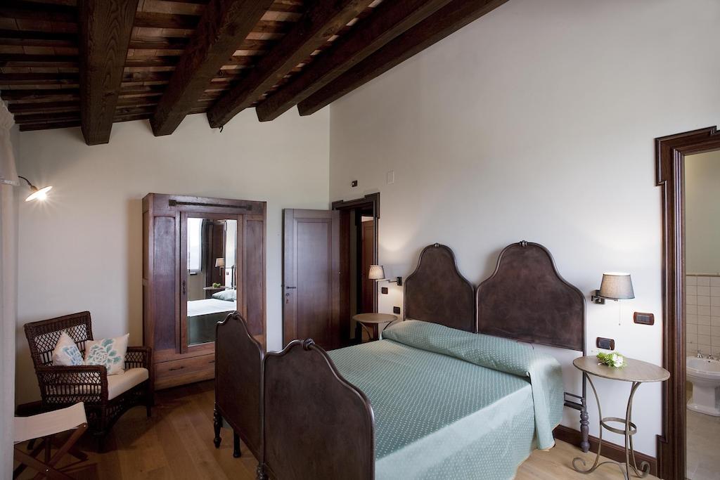 Agriturismo Fattoria Marchetti Montalto delle Marche Room photo
