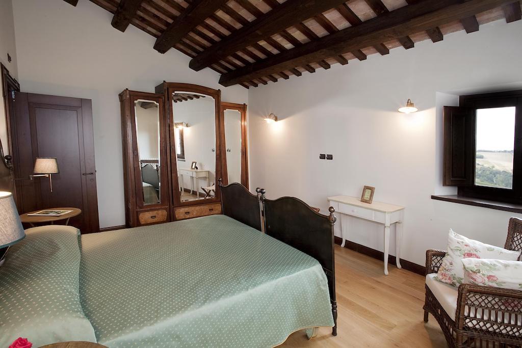 Agriturismo Fattoria Marchetti Montalto delle Marche Room photo